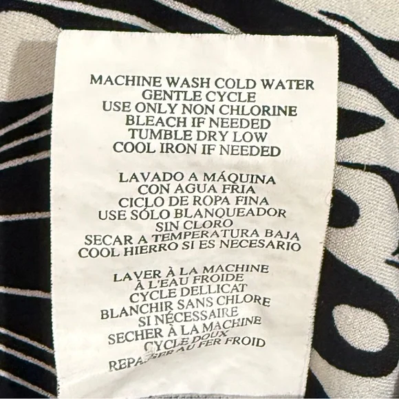 Tiana B. Black and White Swirl Tunic - Picture 4 of 4